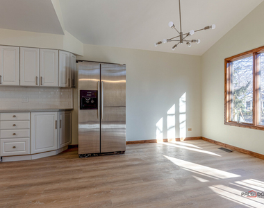 2450 Chas Drive - Photo Thumbnail 10