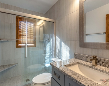 2450 Chas Drive - Photo Thumbnail 17