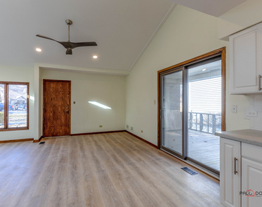 2450 Chas Drive - Photo Thumbnail 5
