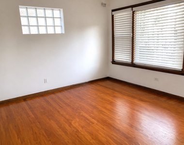 7217 W Fitch Avenue - Photo Thumbnail 6