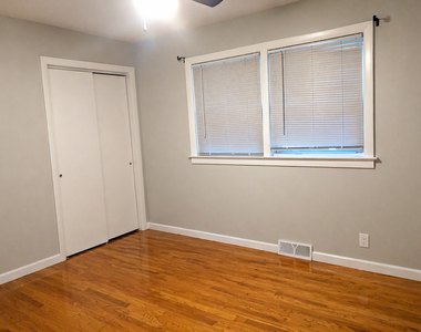 7217 W Fitch Avenue - Photo Thumbnail 10