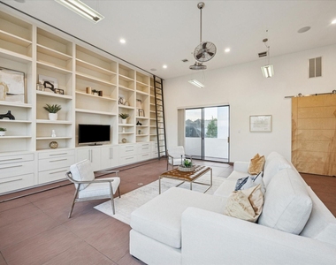 118 Tuam Street - Photo Thumbnail 17