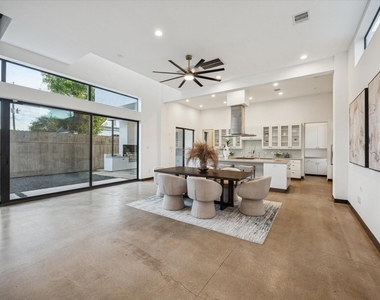 118 Tuam Street - Photo Thumbnail 13