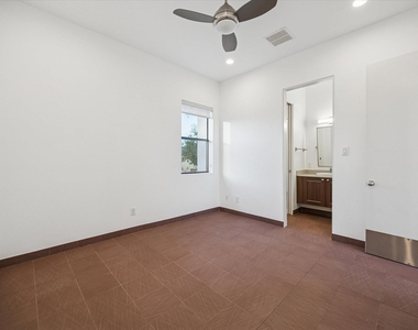118 Tuam Street - Photo Thumbnail 27