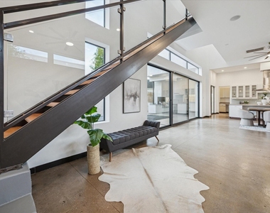118 Tuam Street - Photo Thumbnail 10