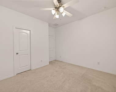 1006 Grey Dusk Court - Photo Thumbnail 41