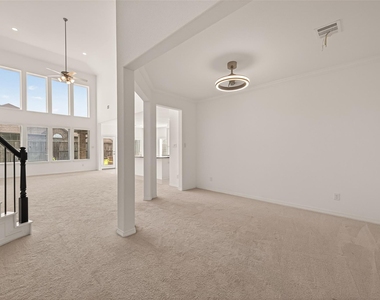 1006 Grey Dusk Court - Photo Thumbnail 6