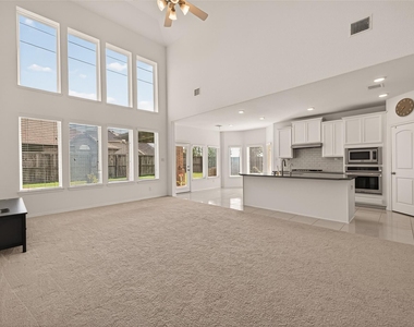 1006 Grey Dusk Court - Photo Thumbnail 10