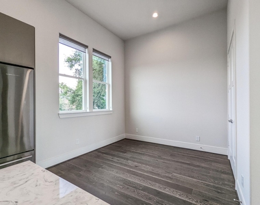 2414 Canal Street - Photo Thumbnail 13