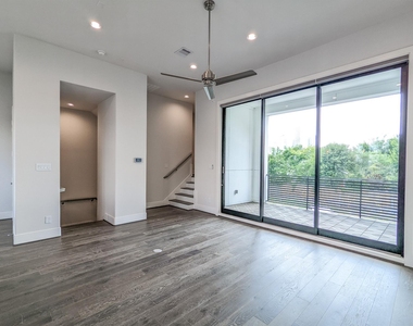 2414 Canal Street - Photo Thumbnail 16