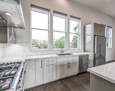 2414 Canal Street - Photo Thumbnail 7