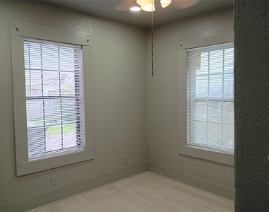 7815 Dayton Street - Photo Thumbnail 16