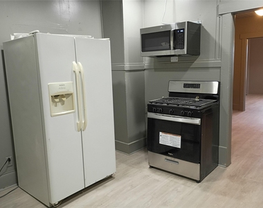 7815 Dayton Street - Photo Thumbnail 9
