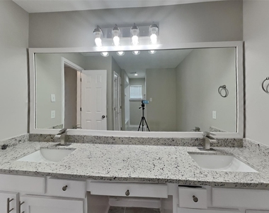 14918 Laytham Lane - Photo Thumbnail 18