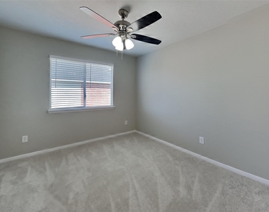 14918 Laytham Lane - Photo Thumbnail 12