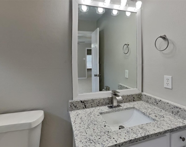 14918 Laytham Lane - Photo Thumbnail 20