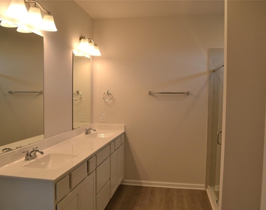 13223 Hayden Peak Drive - Photo Thumbnail 11