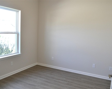 13223 Hayden Peak Drive - Photo Thumbnail 15
