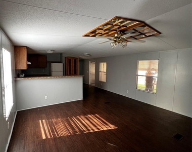 3902 Marzia Avenue - Photo Thumbnail 8