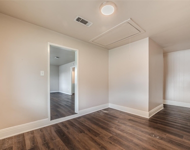 6126 Antha Street - Photo Thumbnail 6