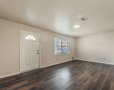 6126 Antha Street - Photo Thumbnail 2