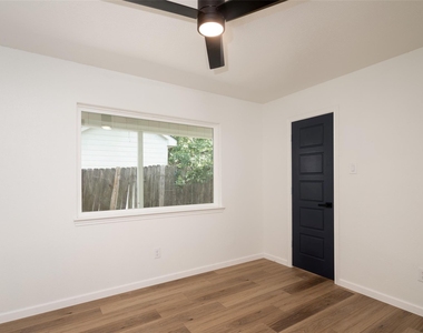 13155 Pebblewalk Circle S - Photo Thumbnail 14