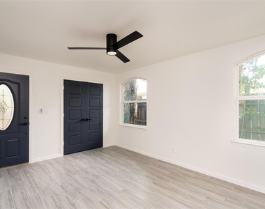 13155 Pebblewalk Circle S - Photo Thumbnail 16