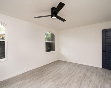 13155 Pebblewalk Circle S - Photo Thumbnail 15