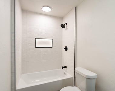 13155 Pebblewalk Circle S - Photo Thumbnail 6