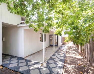 13155 Pebblewalk Circle S - Photo Thumbnail 18