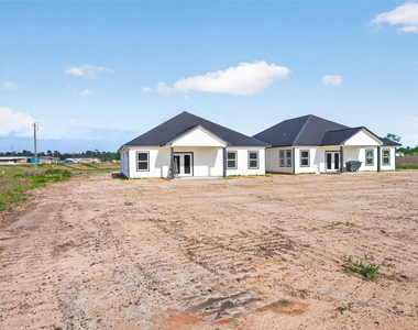 6925 Road 5503 - Photo Thumbnail 23