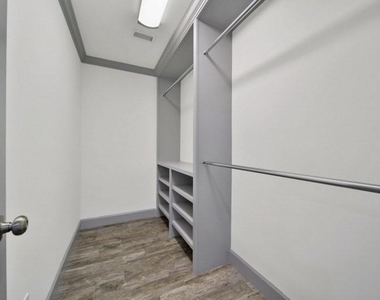 10042 Briar Forest Drive - Photo Thumbnail 35