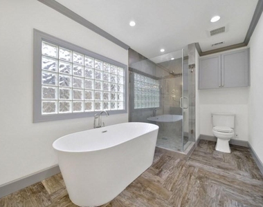 10042 Briar Forest Drive - Photo Thumbnail 30