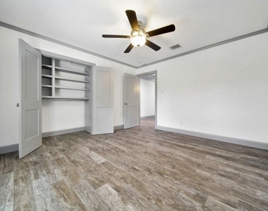 10042 Briar Forest Drive - Photo Thumbnail 43