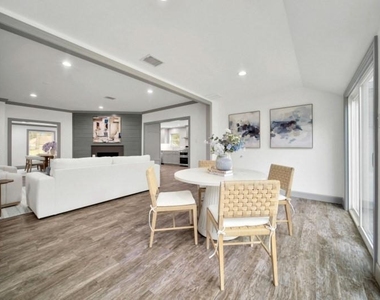 10042 Briar Forest Drive - Photo Thumbnail 15