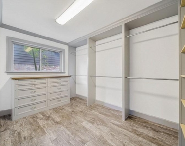 10042 Briar Forest Drive - Photo Thumbnail 33