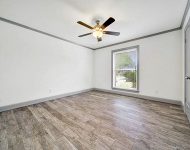 10042 Briar Forest Drive - Photo Thumbnail 41