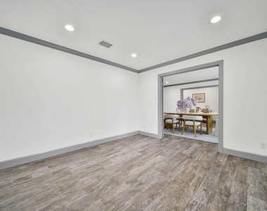 10042 Briar Forest Drive - Photo Thumbnail 8