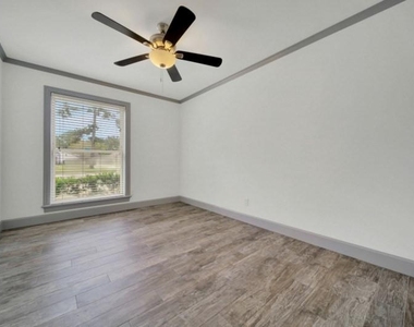 10042 Briar Forest Drive - Photo Thumbnail 37