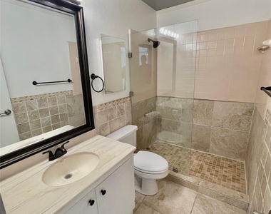 11606 Sagehurst Lane - Photo Thumbnail 7