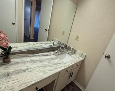 2120 El Paseo Street - Photo Thumbnail 17