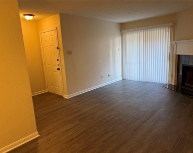 2120 El Paseo Street - Photo Thumbnail 1