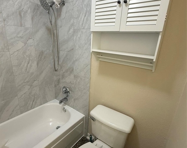2120 El Paseo Street - Photo Thumbnail 16