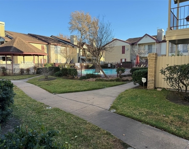 2120 El Paseo Street - Photo Thumbnail 19