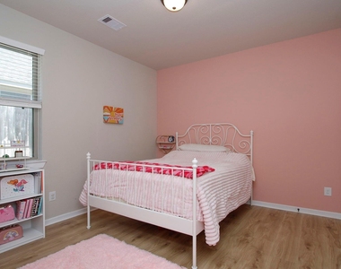 320 Rise Lane - Photo Thumbnail 26