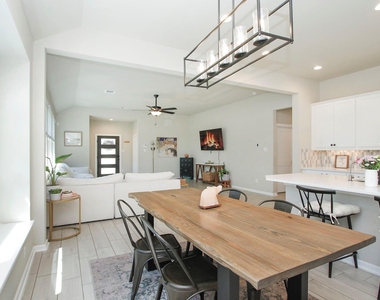 320 Rise Lane - Photo Thumbnail 18