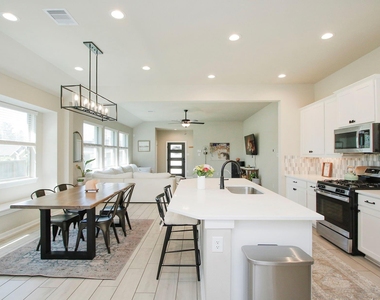 320 Rise Lane - Photo Thumbnail 19