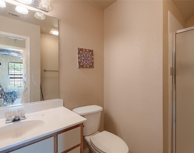 104 Yegua Circle - Photo Thumbnail 13