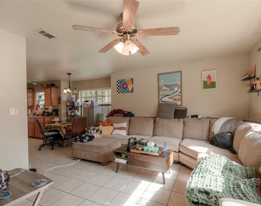 104 Yegua Circle - Photo Thumbnail 4