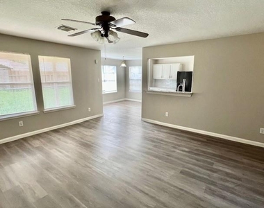 3311 Painted Meadow Circle - Photo Thumbnail 3